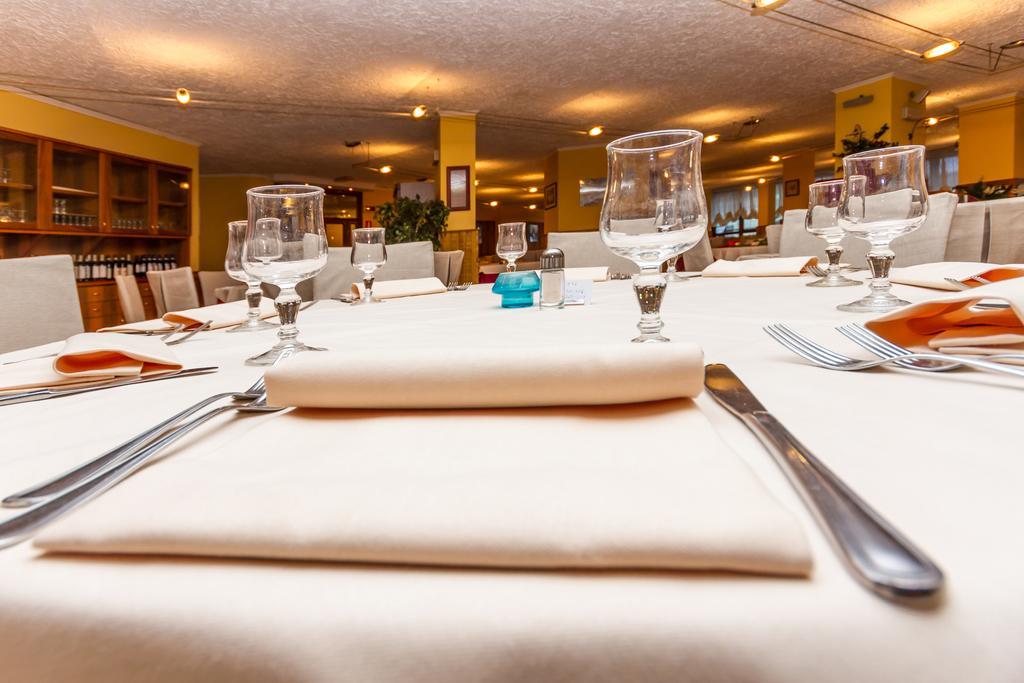 Hotel Relais Des Alpes Oulx Екстериор снимка