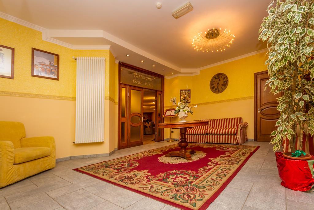 Hotel Relais Des Alpes Oulx Екстериор снимка
