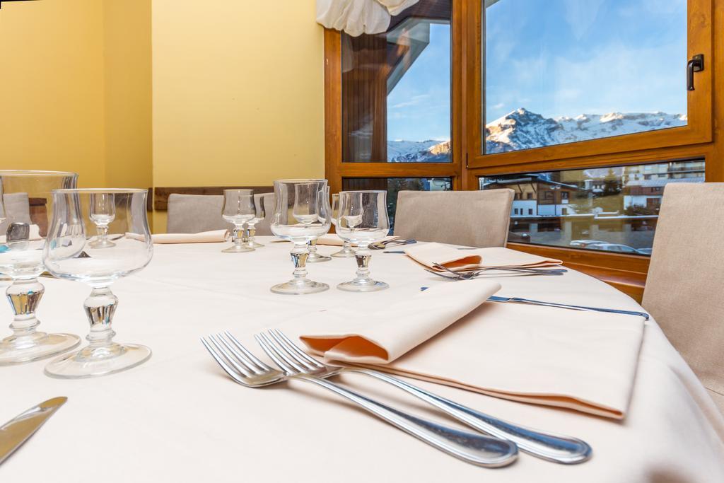 Hotel Relais Des Alpes Oulx Екстериор снимка