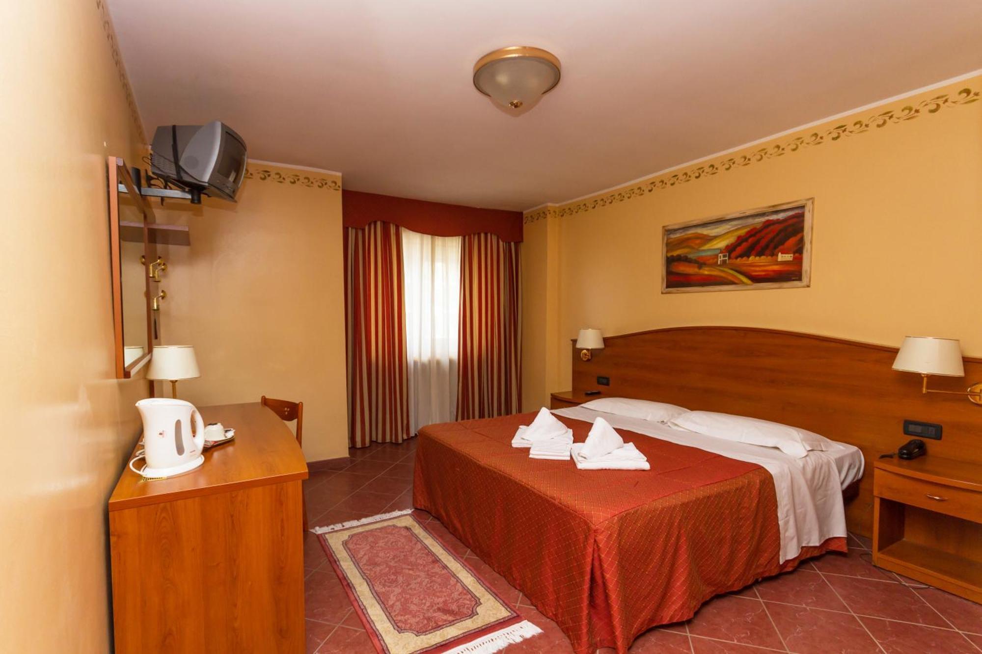 Hotel Relais Des Alpes Oulx Стая снимка
