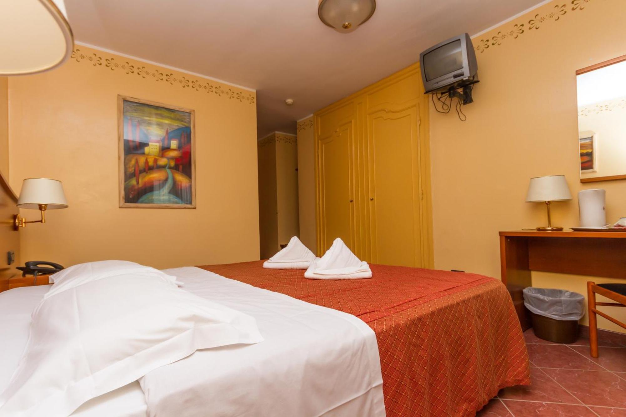 Hotel Relais Des Alpes Oulx Стая снимка