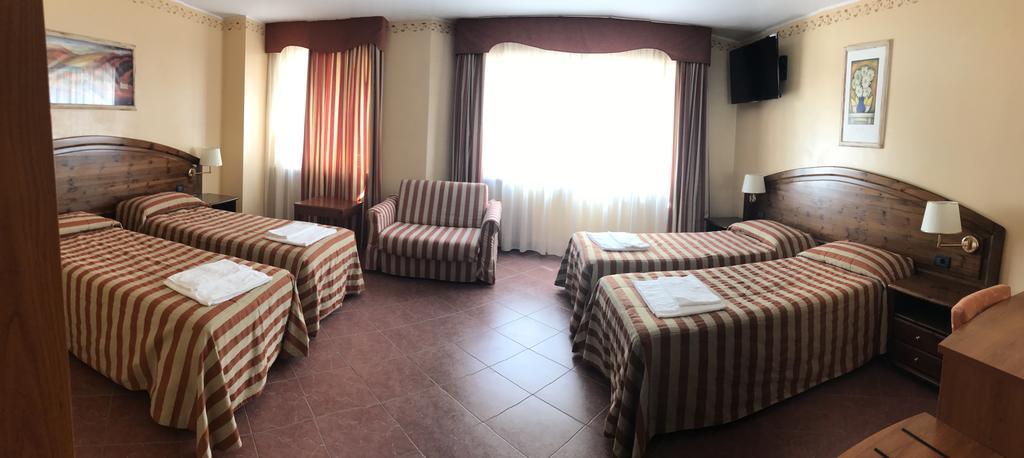 Hotel Relais Des Alpes Oulx Екстериор снимка