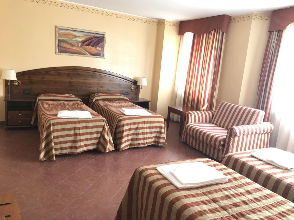 Hotel Relais Des Alpes Oulx Екстериор снимка