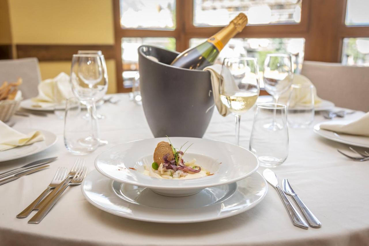Hotel Relais Des Alpes Oulx Екстериор снимка